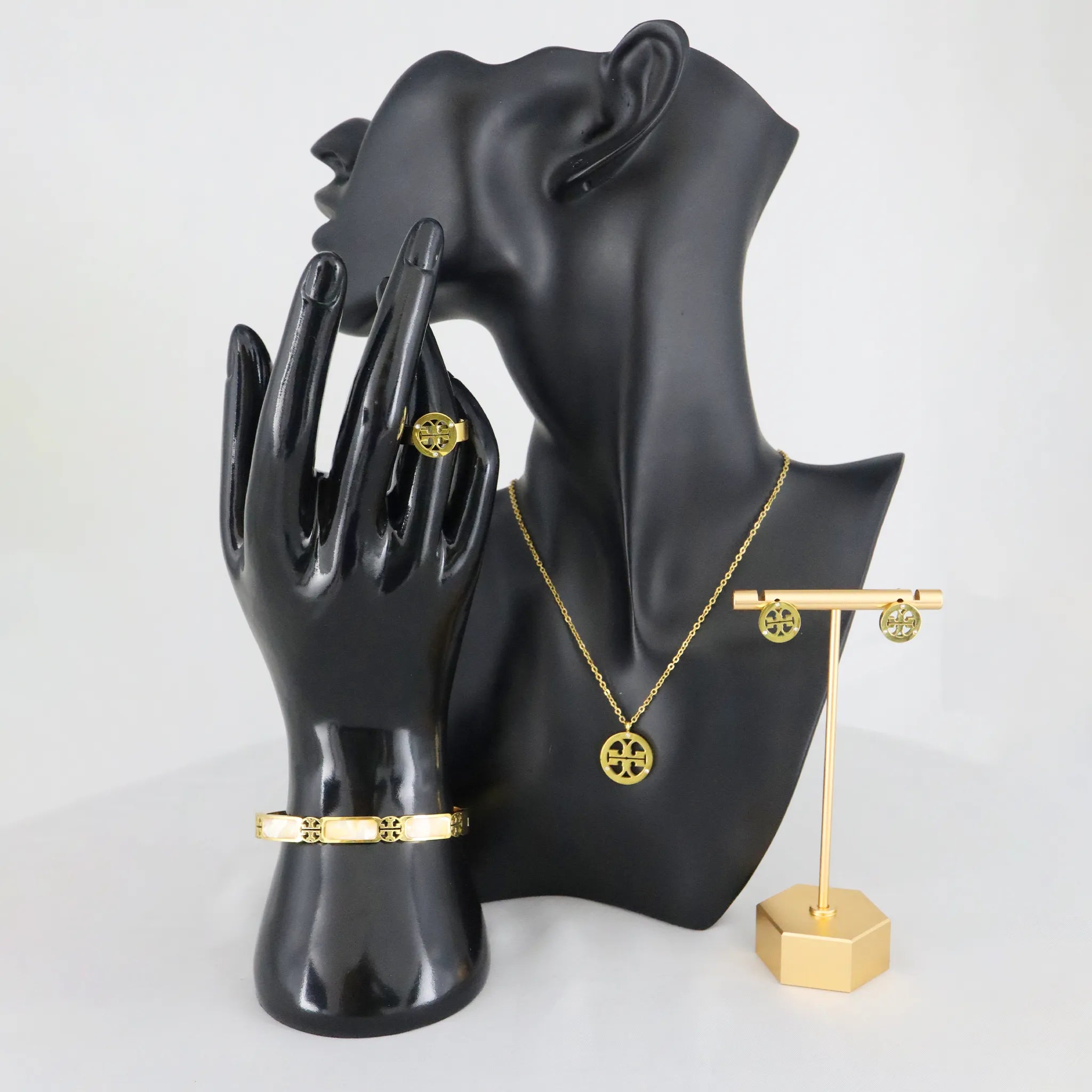Elegant Gold-Plated Jewelry Set with Intricate Design