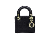The Epitome of Elegance: A Timeless Handbag for Every Occasion