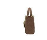 The Epitome of Elegance: A Timeless Handbag for Every Occasion