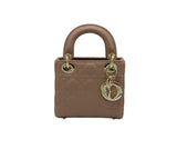 The Epitome of Elegance: A Timeless Handbag for Every Occasion