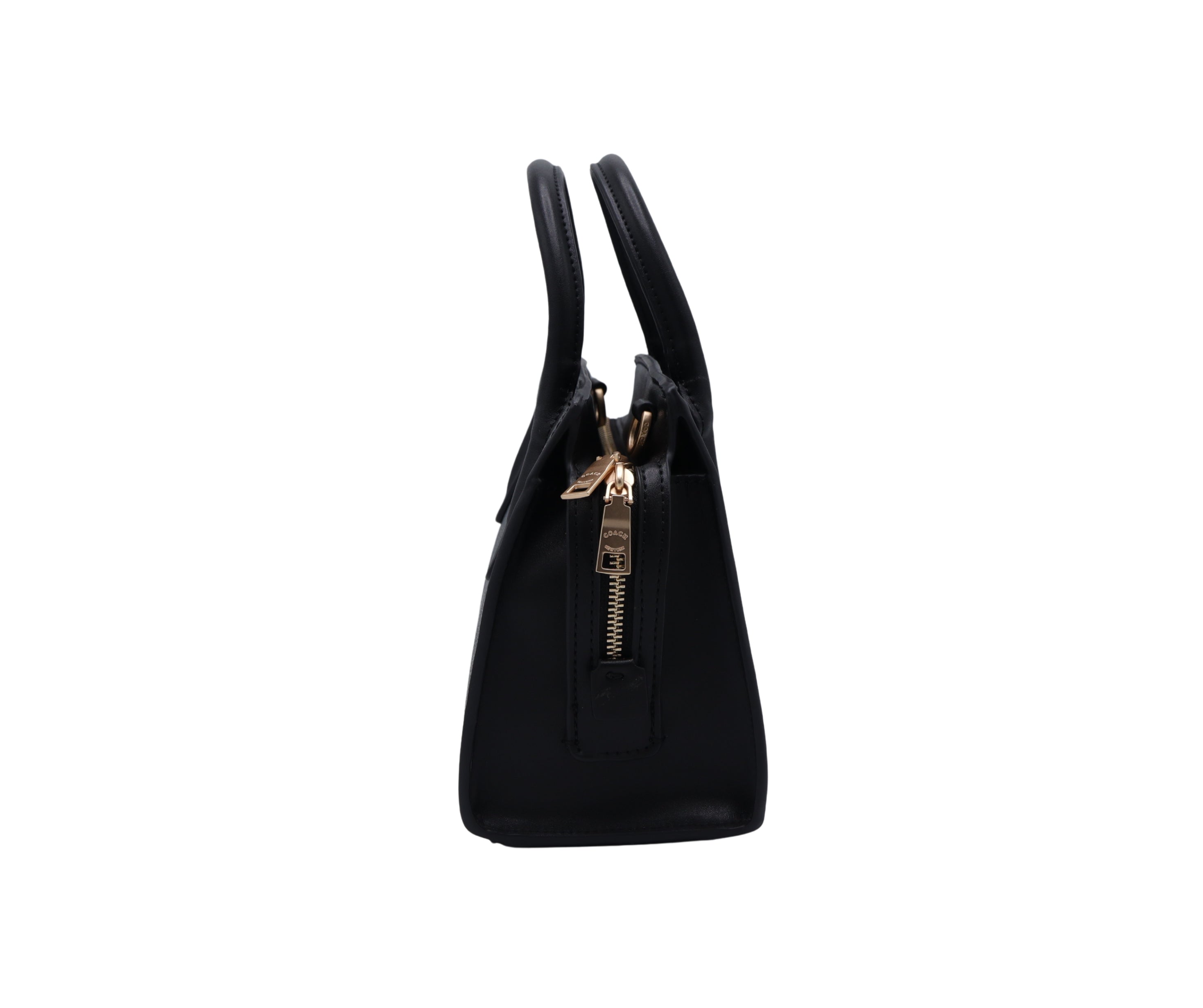 Classic Charm Meets Modern Versatility: The Perfect Everyday Bag