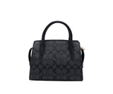 Classic Charm Meets Modern Versatility: The Perfect Everyday Bag