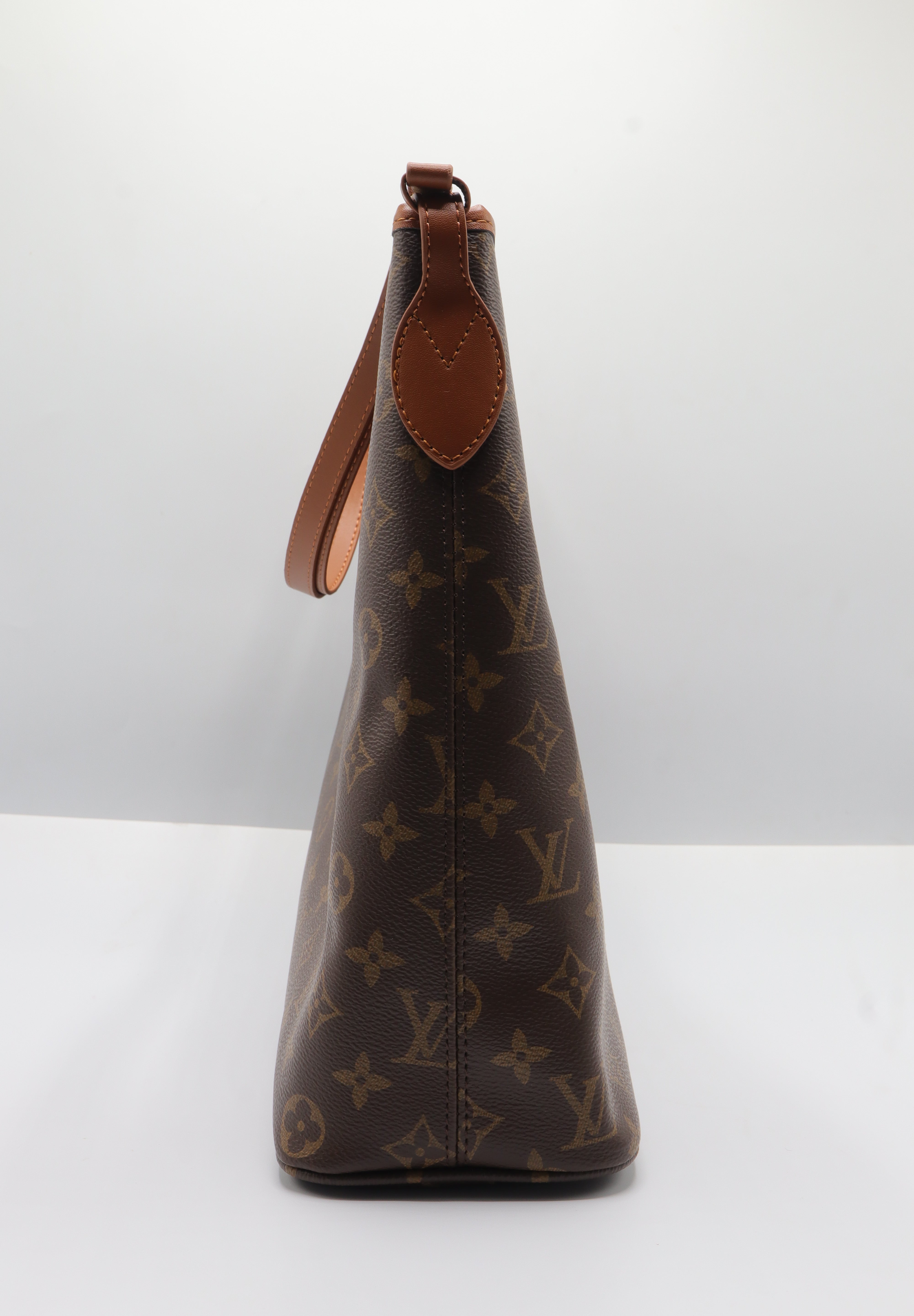 Louis Vuitton Monogram Hobo Bag | Brown Canvas & Studded Bow