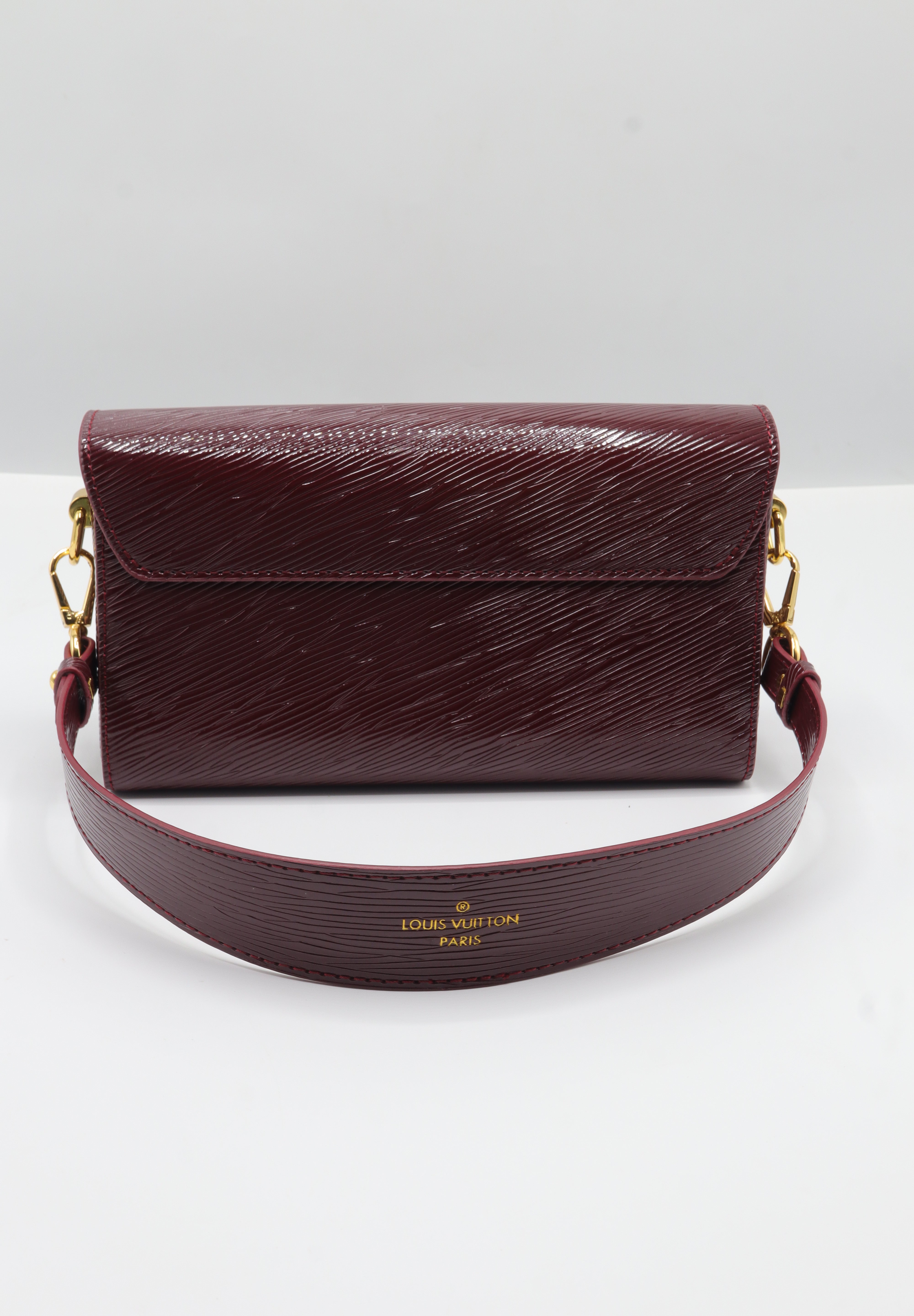 Louis Vuitton Twist Chain Wallet | Burgundy Epi Leather