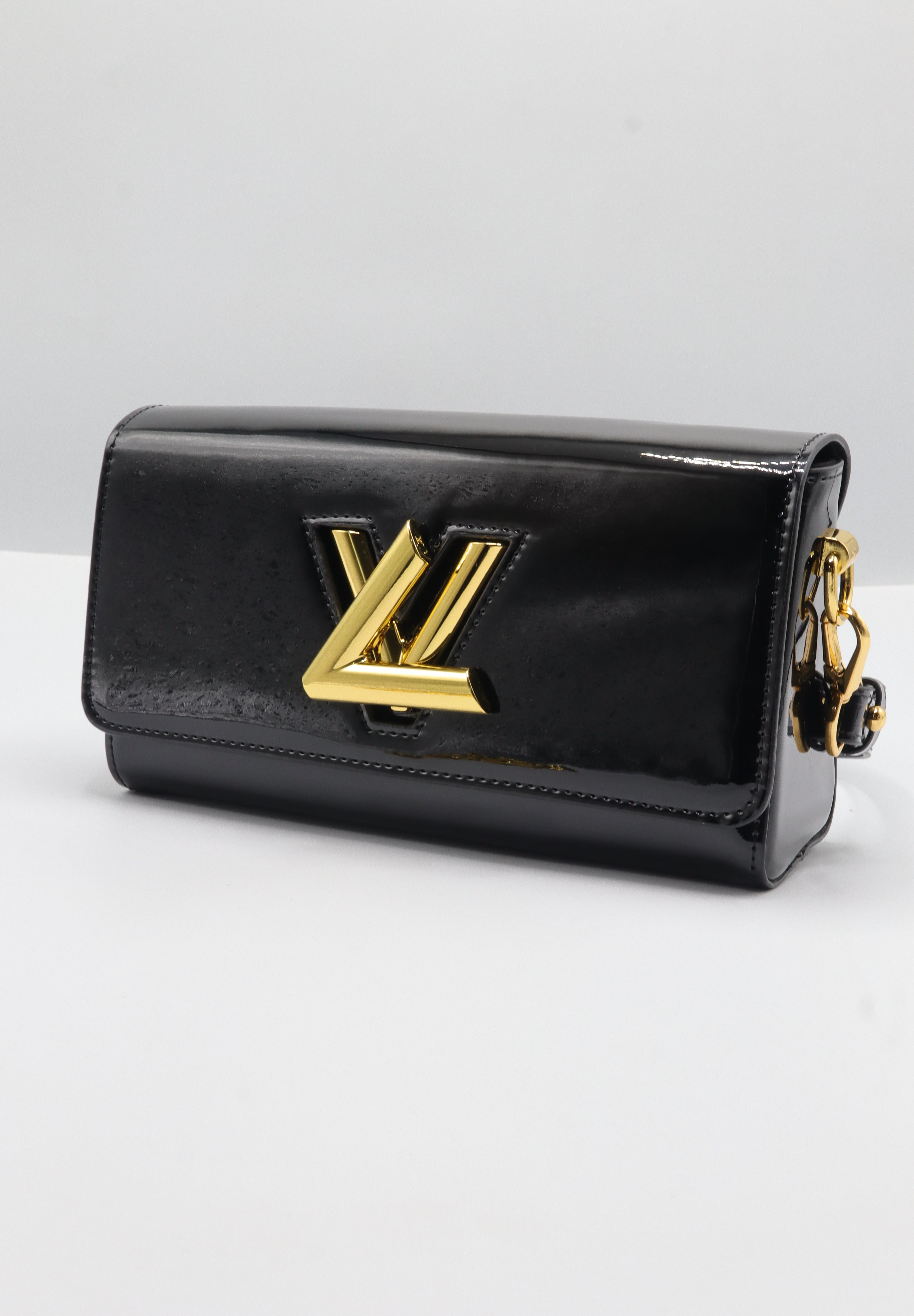 Louis Vuitton Twist Chain Wallet | Black Patent Leather
