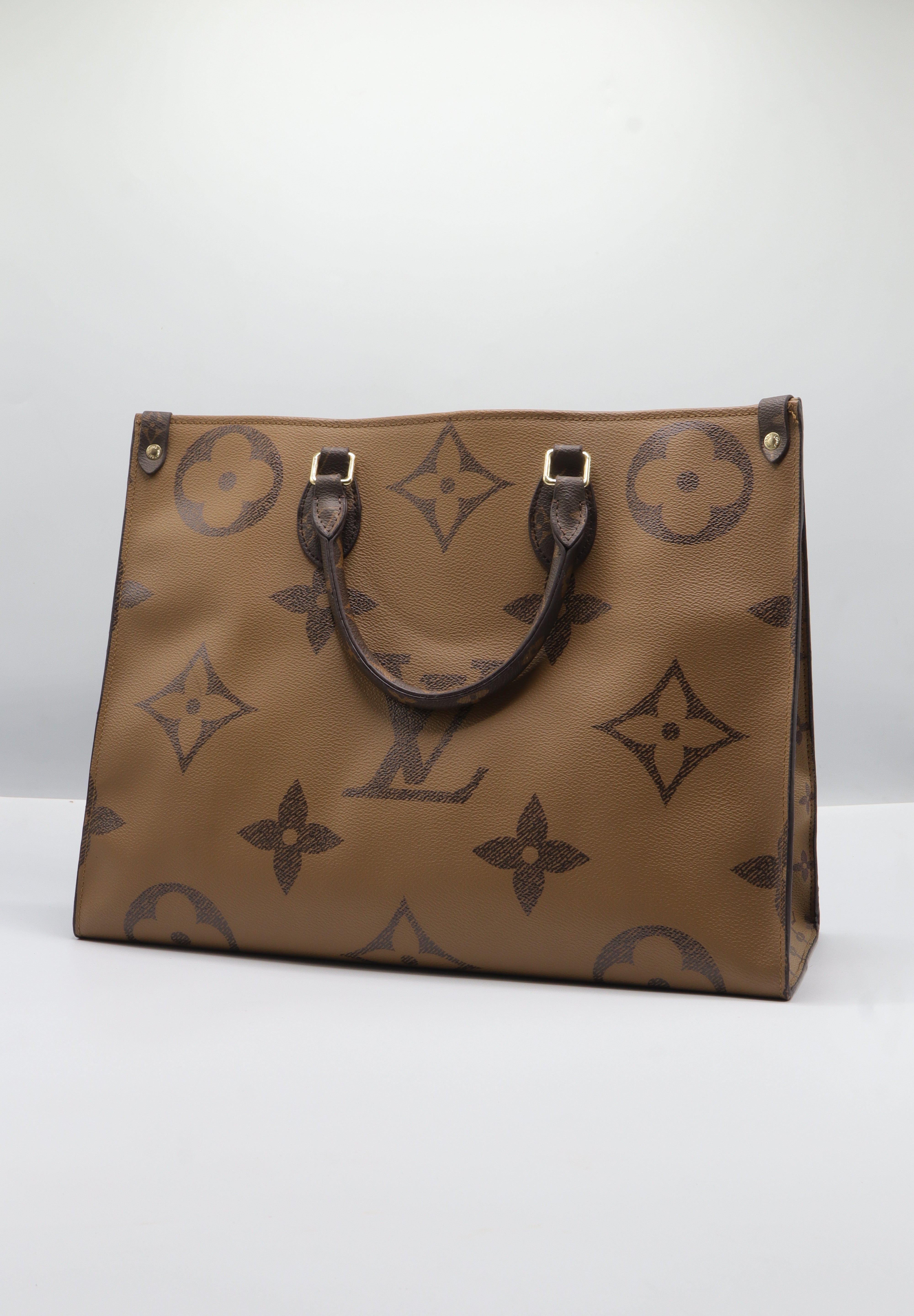 Louis Vuitton Onthego MM Tote | Giant Monogram Reverse Canvas