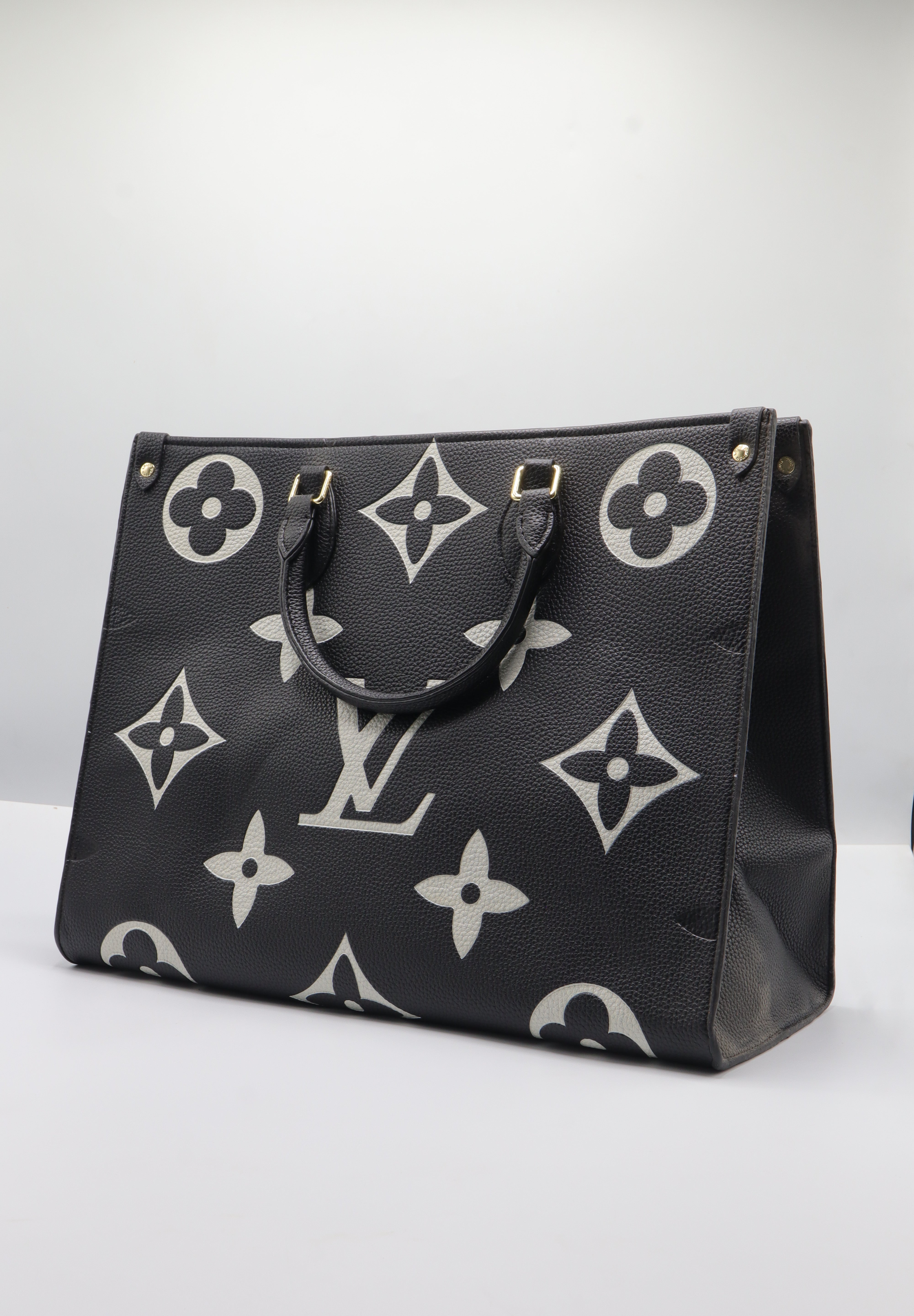 Louis Vuitton Onthego MM Tote | Bicolor Monogram Empreinte