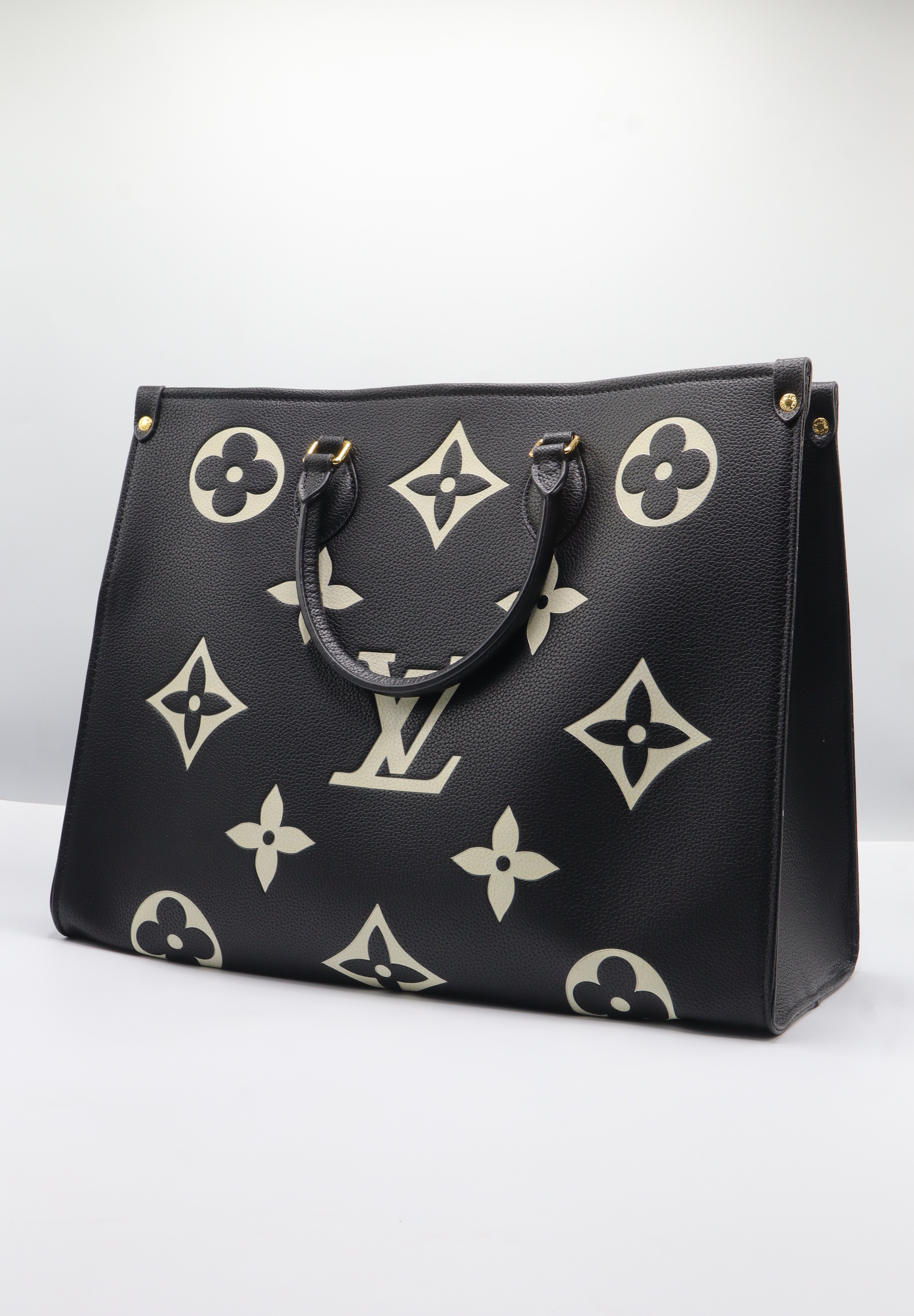 Louis Vuitton Onthego MM Tote | Bicolor Black Monogram Empreinte