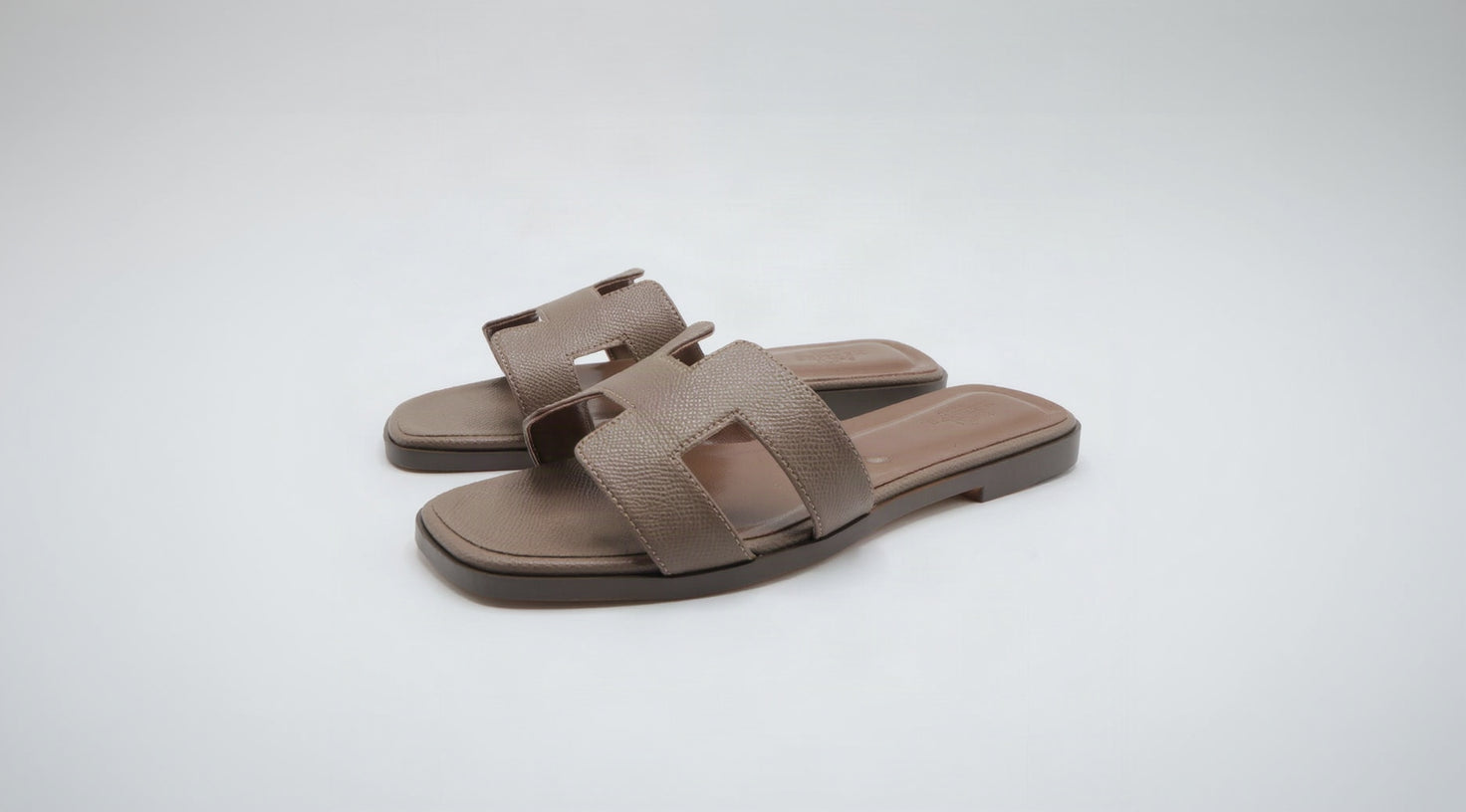 Hermes Style Epsom Leather Oran Flat Sandals – Women's Taupe Slide Shoes