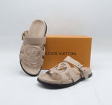 Cutout Monogram Dual-Strap Buckle Flat Slides – Women's Beige / Nude Open-Toe Sandals