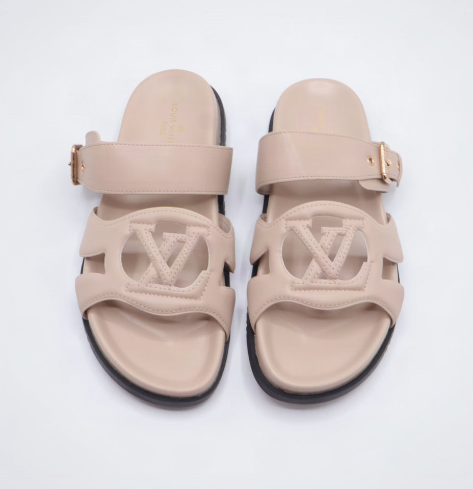 Cutout Monogram Dual-Strap Buckle Flat Slides – Women's Beige / Nude Open-Toe Sandals