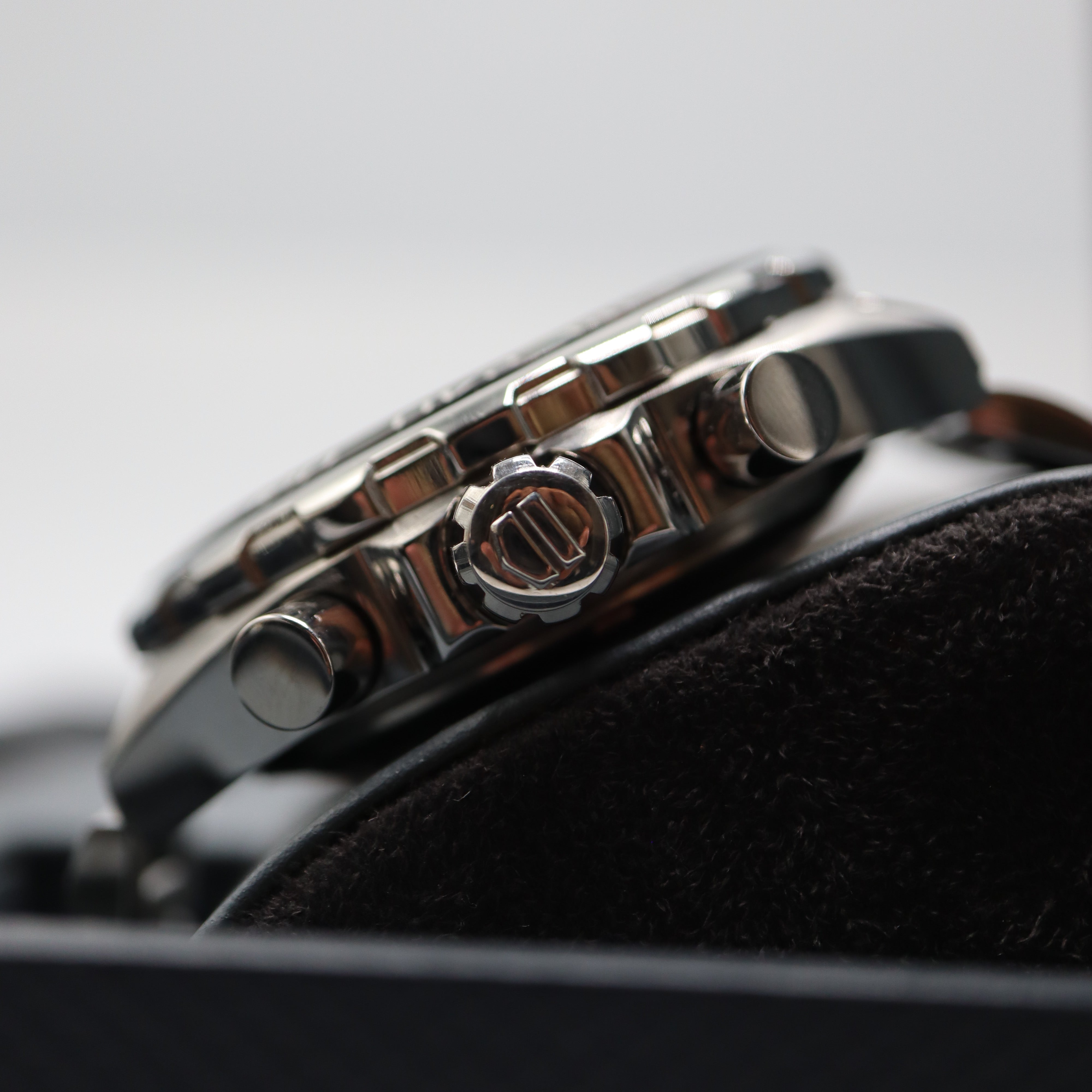 TAG Heuer Formula 1 Chronograph Watch – Men's Steel & Carbon-Check Dial Tachymeter