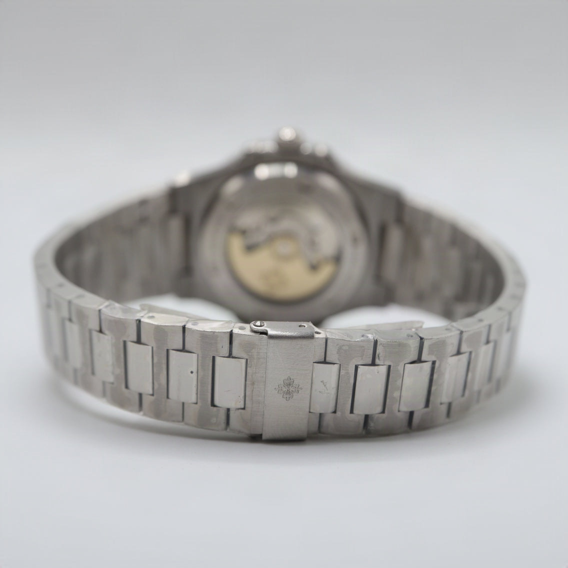 Patek Philippe Style Nautilus Gem-Set Watch – Men's Steel & Blue Sapphire Bezel Watch