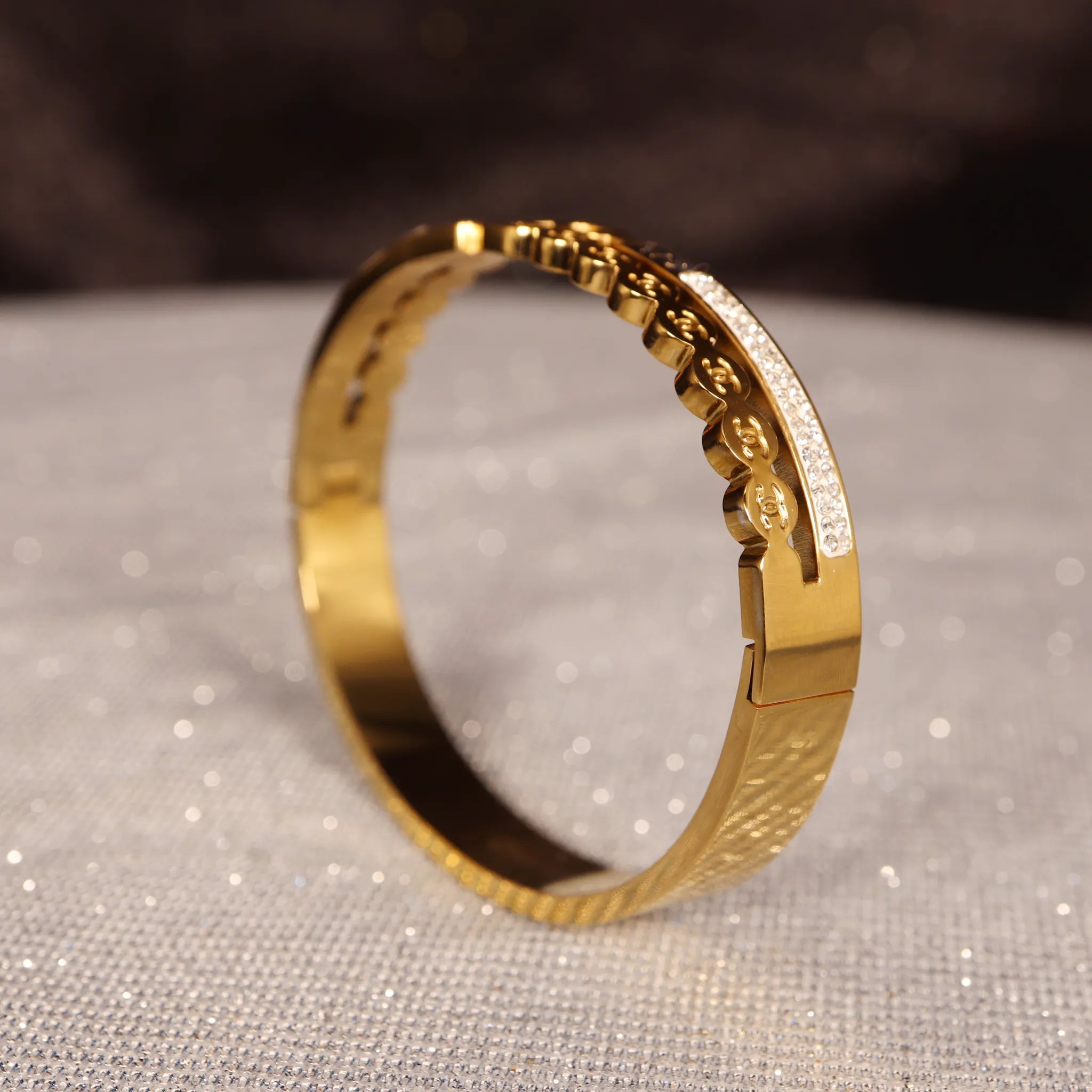 channel minimalist bangles