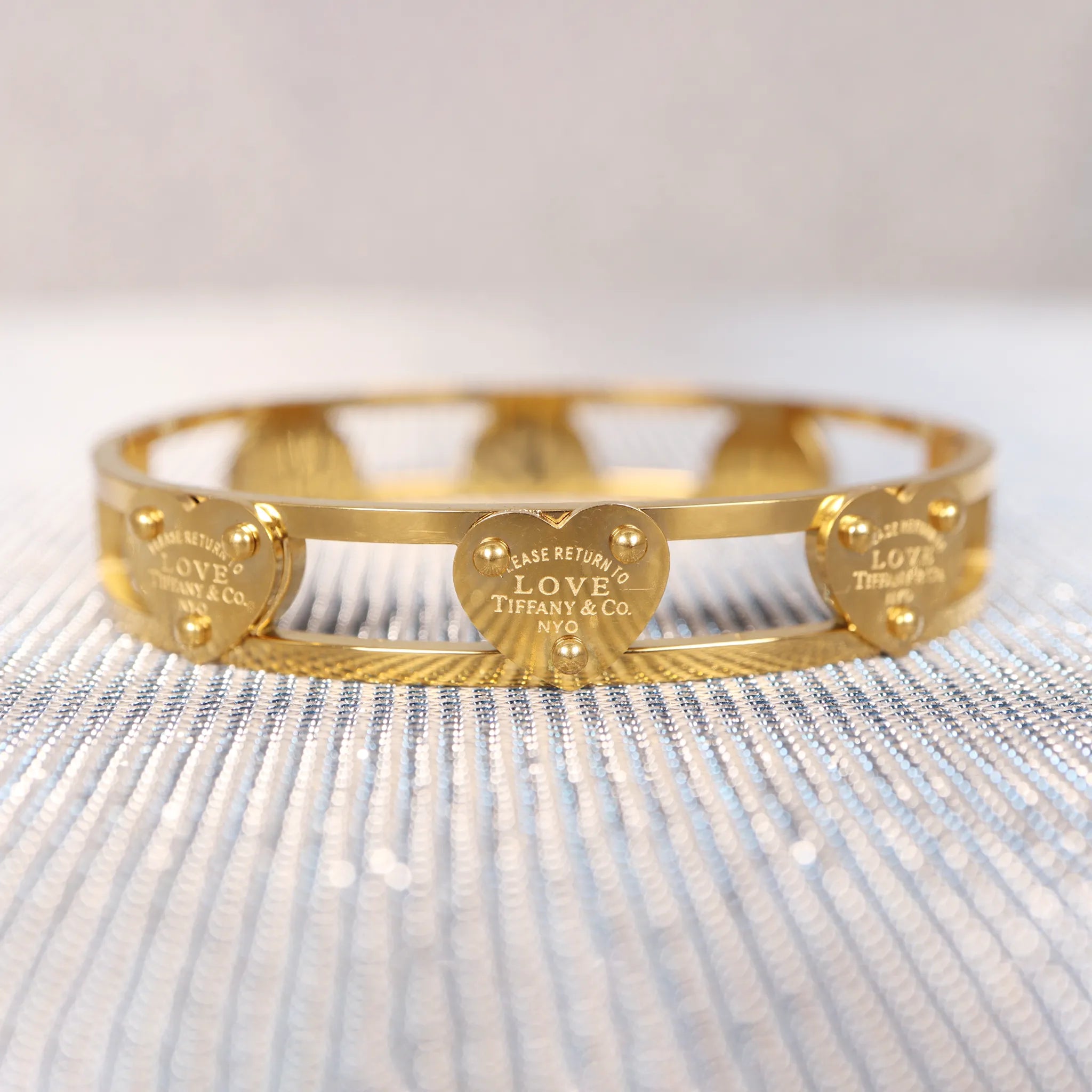 luxury minimalist bracelets
