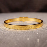 parada ring with logo