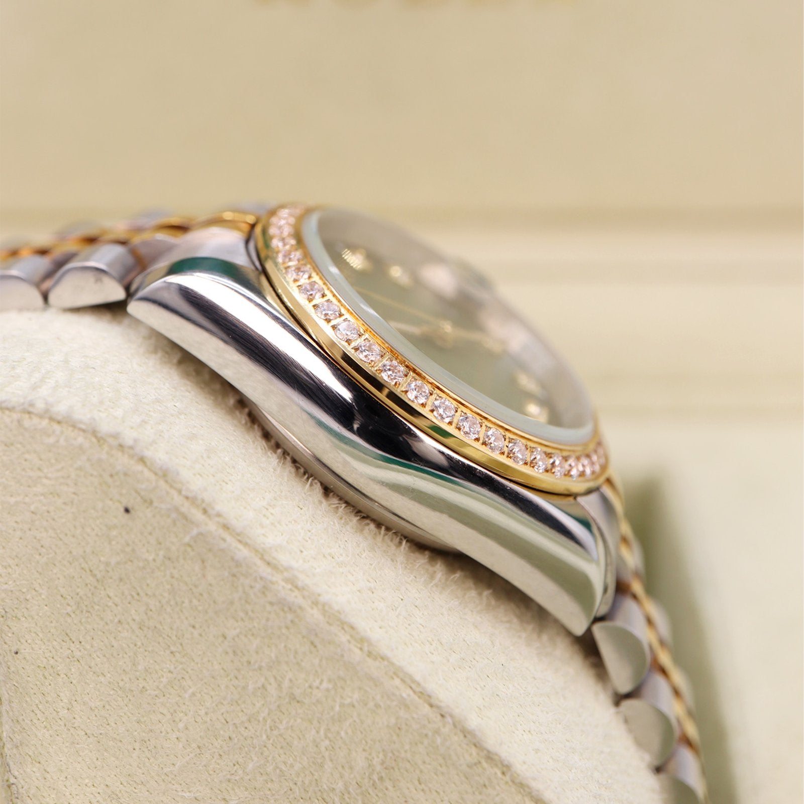 rolex oyster perpetual datejust gold and diamond accents5