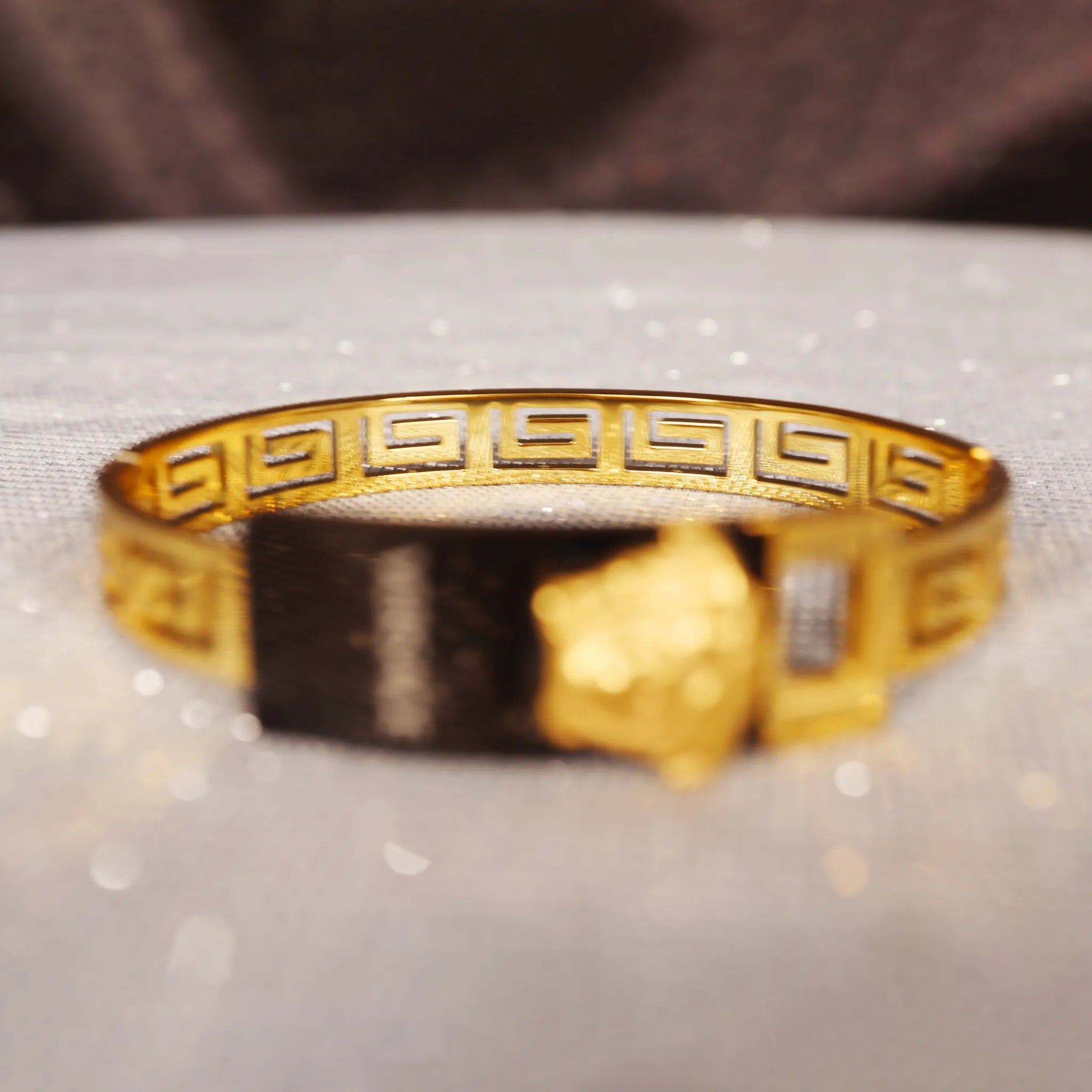 versache rings for sale in lahore