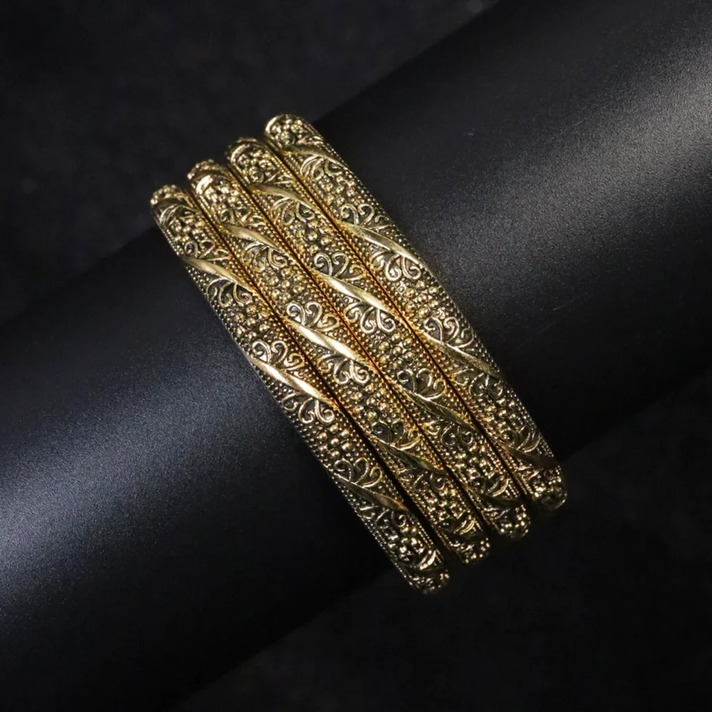 Luxury bangles in Karachi