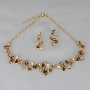 Golden Wave Necklace and Earrings Set