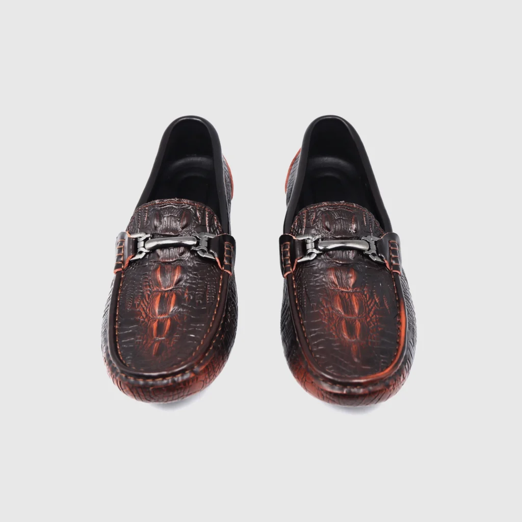 Elegant Crocodile-Patterned Leather Loafers