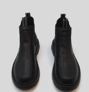 Sleek and Stylish Black Leather Chelsea Boots